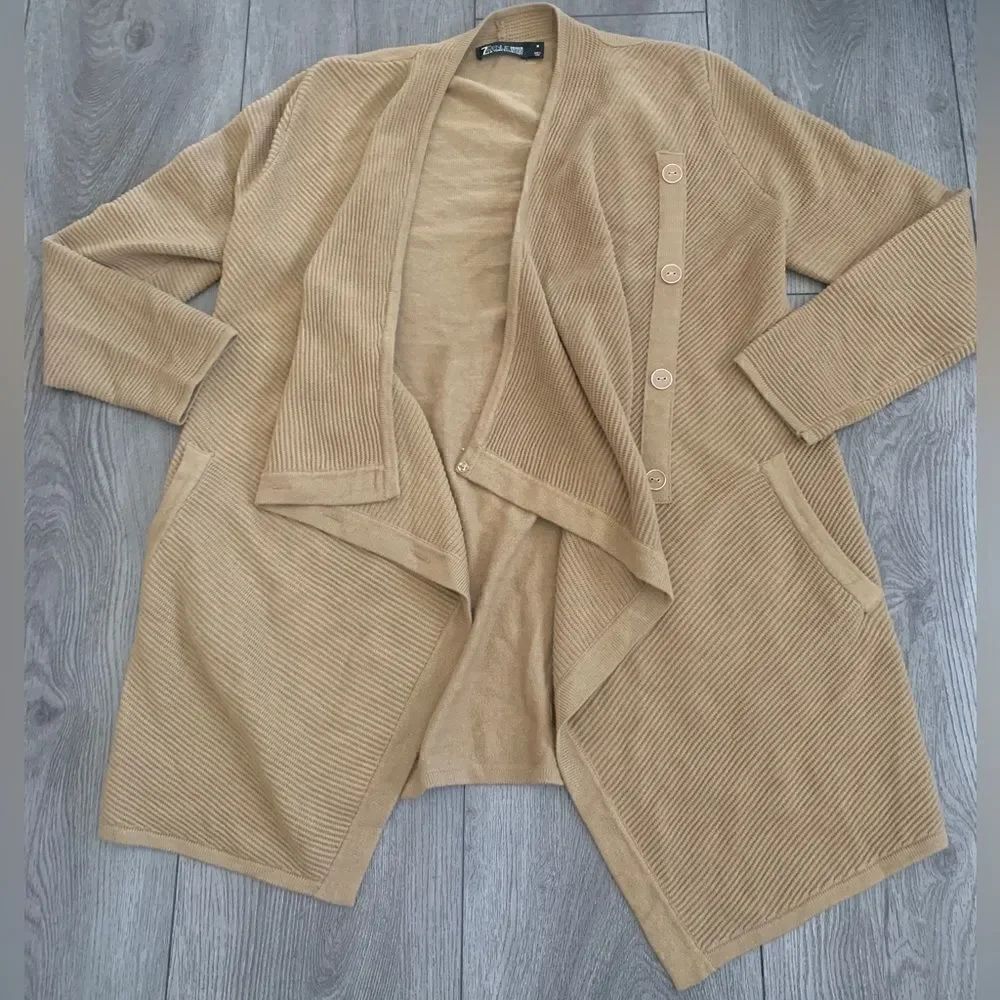 New York and company 7th ave design cardigan very beautiful and light